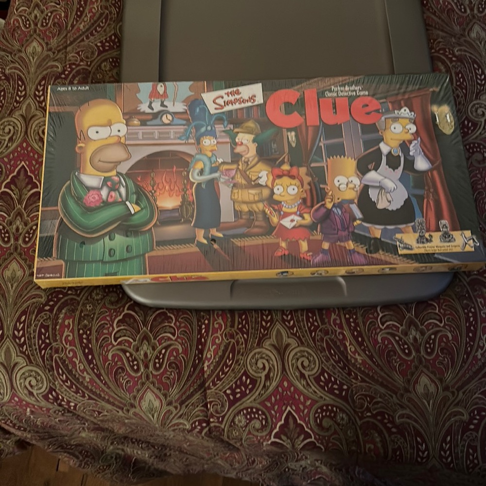 Brand new the Simpsons clue board game